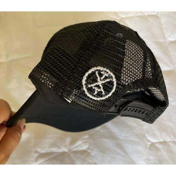 One Baby Trucker Hat Black BE YOU TIFUL New - Picture 2 of 6